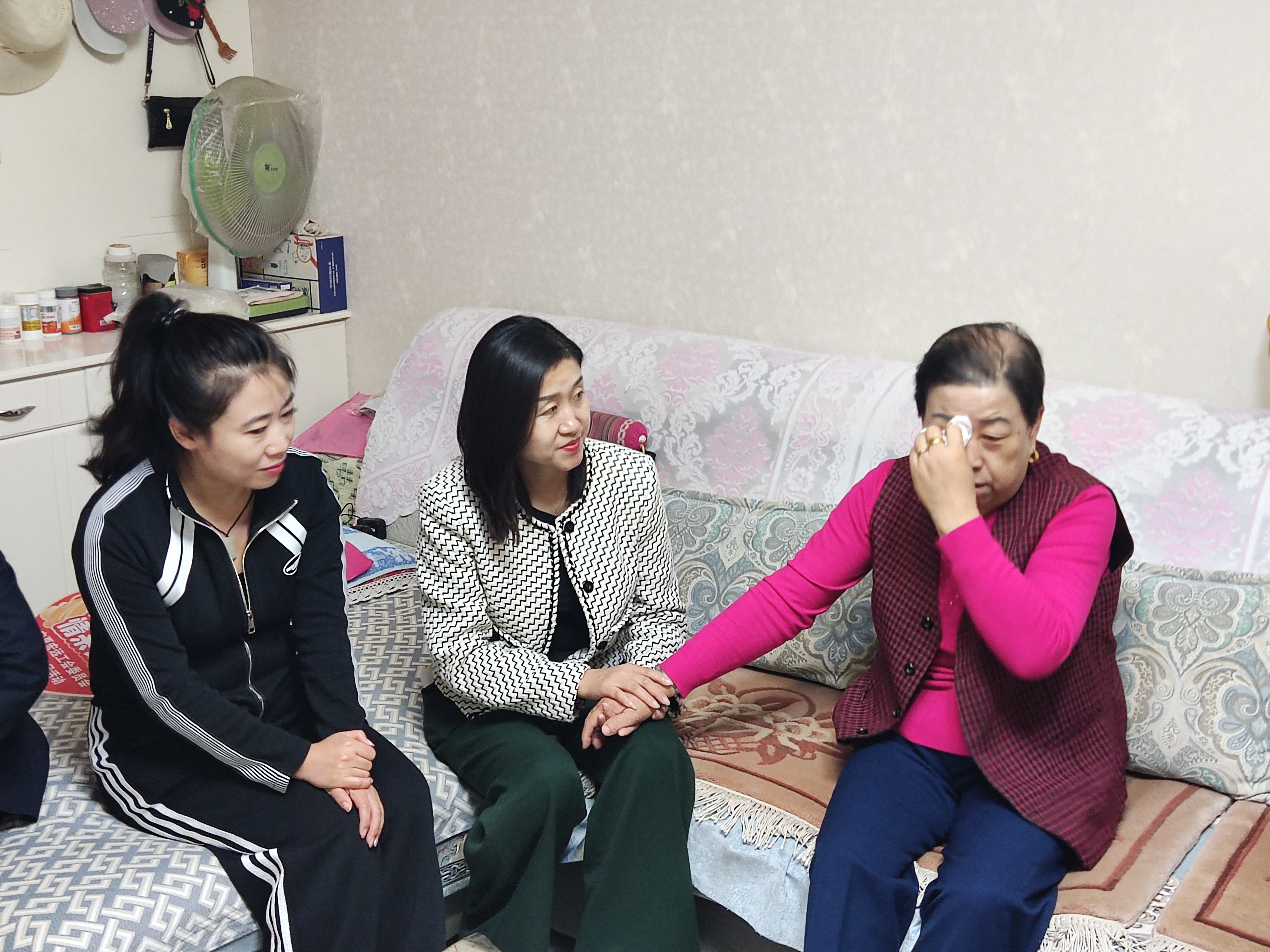 孤寡老人1.jpg